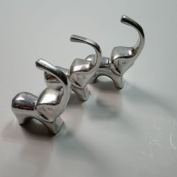 Vintage Jewelry - By Tree Vintage Elephant Ring Holder 💍 Metal 3 Pc